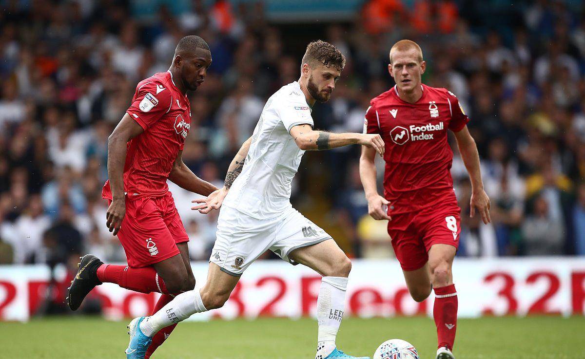 今夜体能课后；阿贾克斯门线救险备战葡超；媒体盛赞；赛季目标并未改变的简单介绍